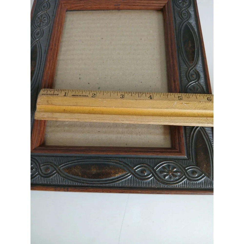 Vintage Carved Ornate Solid Wood Glass-Velvet Back 4.5 X 6.5 Photo Frame